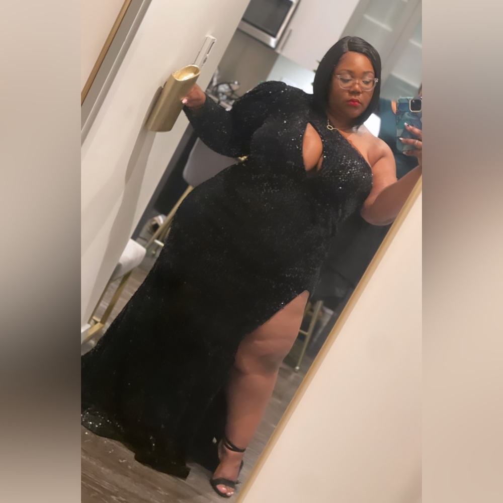 Meet your Posher, @kewtrouble